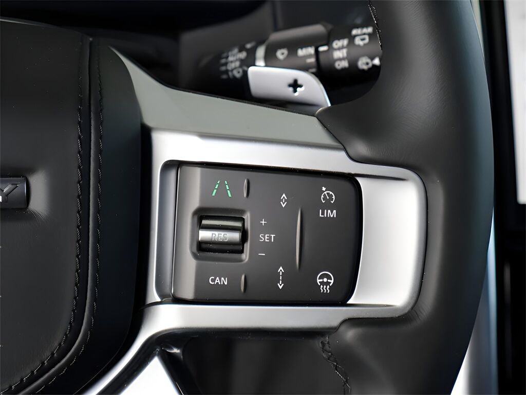 2025 Land Rover Discovery Dynamic SE San Clemente CA