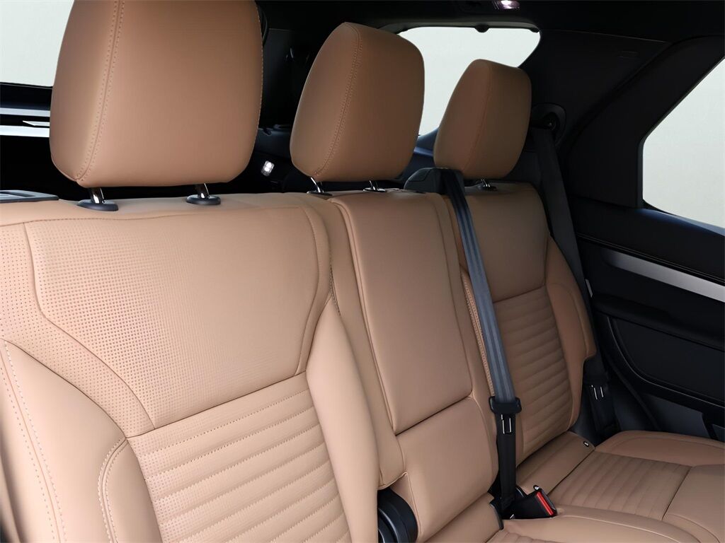 2025 Land Rover Discovery Dynamic SE San Clemente CA