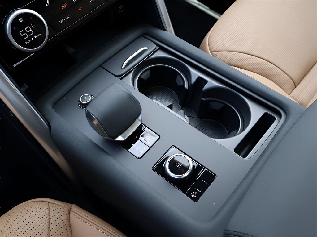 2025 Land Rover Discovery Dynamic SE San Clemente CA