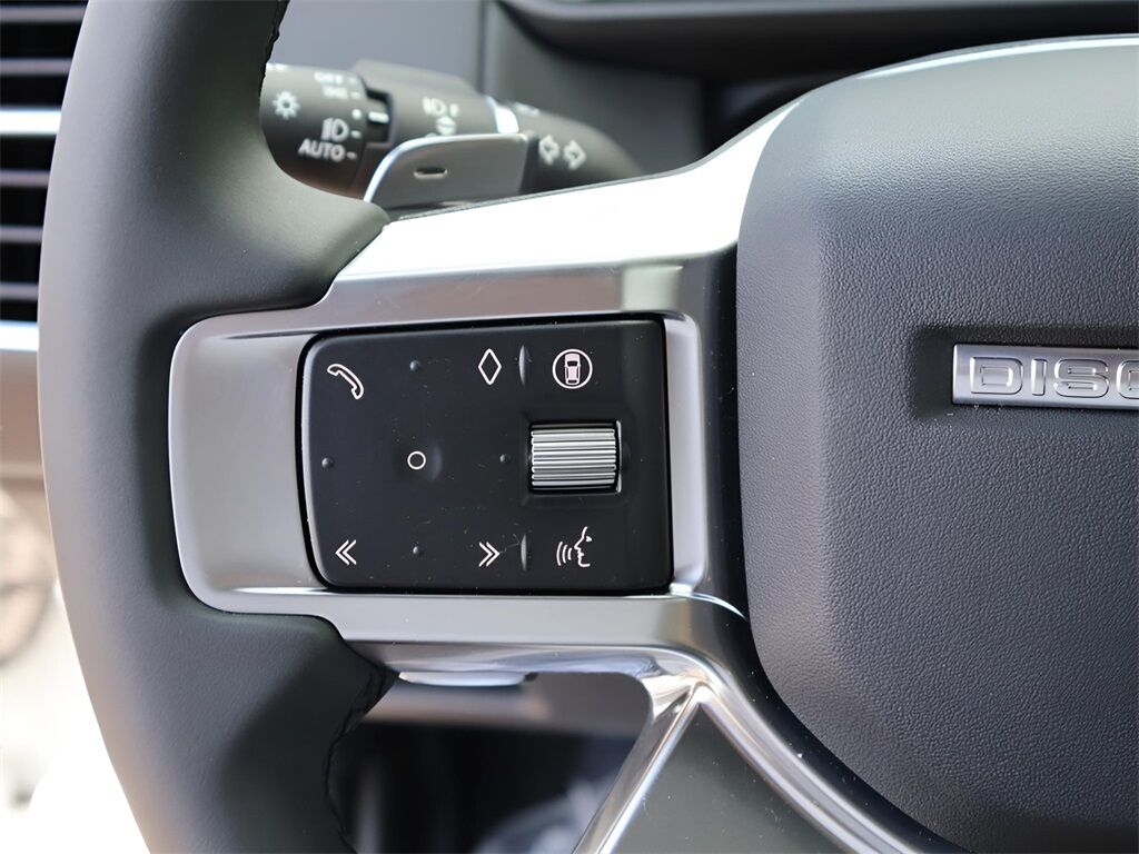 2025 Land Rover Discovery Dynamic SE San Clemente CA