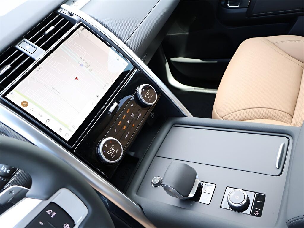 2025 Land Rover Discovery Dynamic SE San Clemente CA
