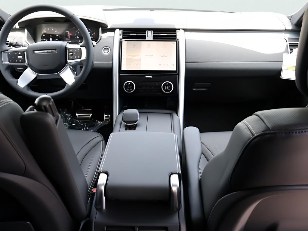 2025 Land Rover Discovery Dynamic SE San Clemente CA