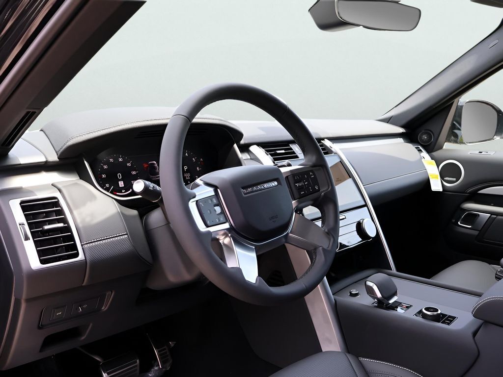 2025 Land Rover Discovery Dynamic SE San Clemente CA