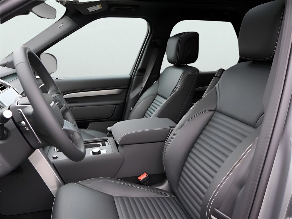 2025 Land Rover Discovery Dynamic SE San Clemente CA