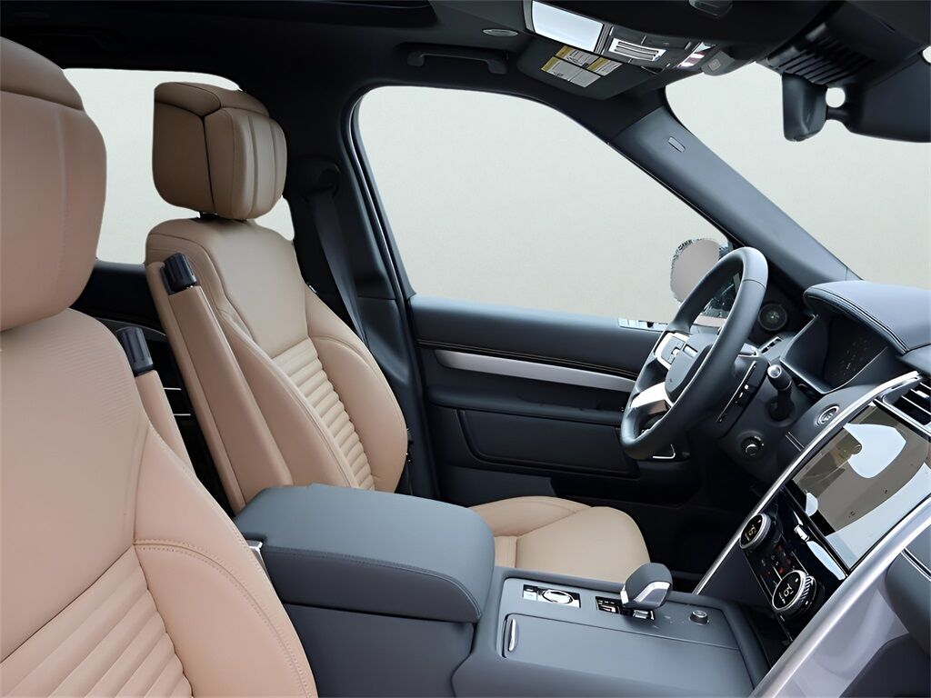 2025 Land Rover Discovery Dynamic SE San Clemente CA