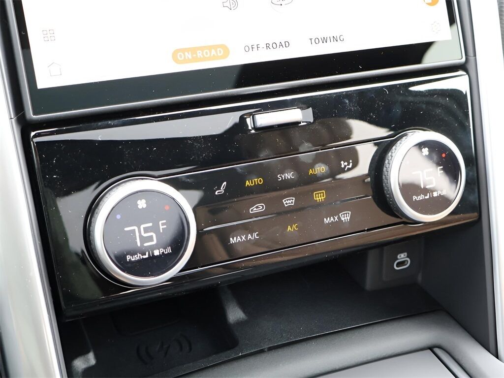 2025 Land Rover Discovery Dynamic SE San Clemente CA