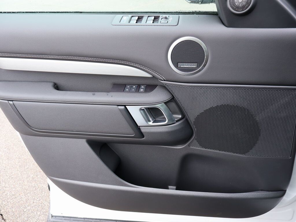 2025 Land Rover Discovery Dynamic SE San Clemente CA
