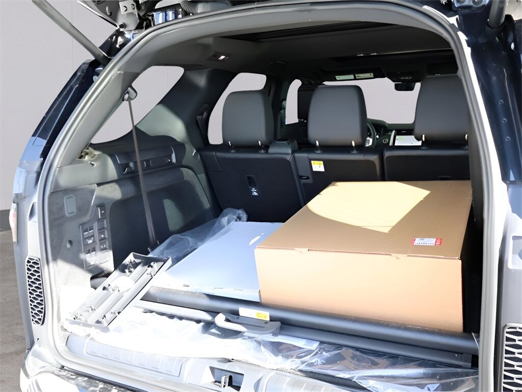 2025 Land Rover Discovery Dynamic SE San Clemente CA