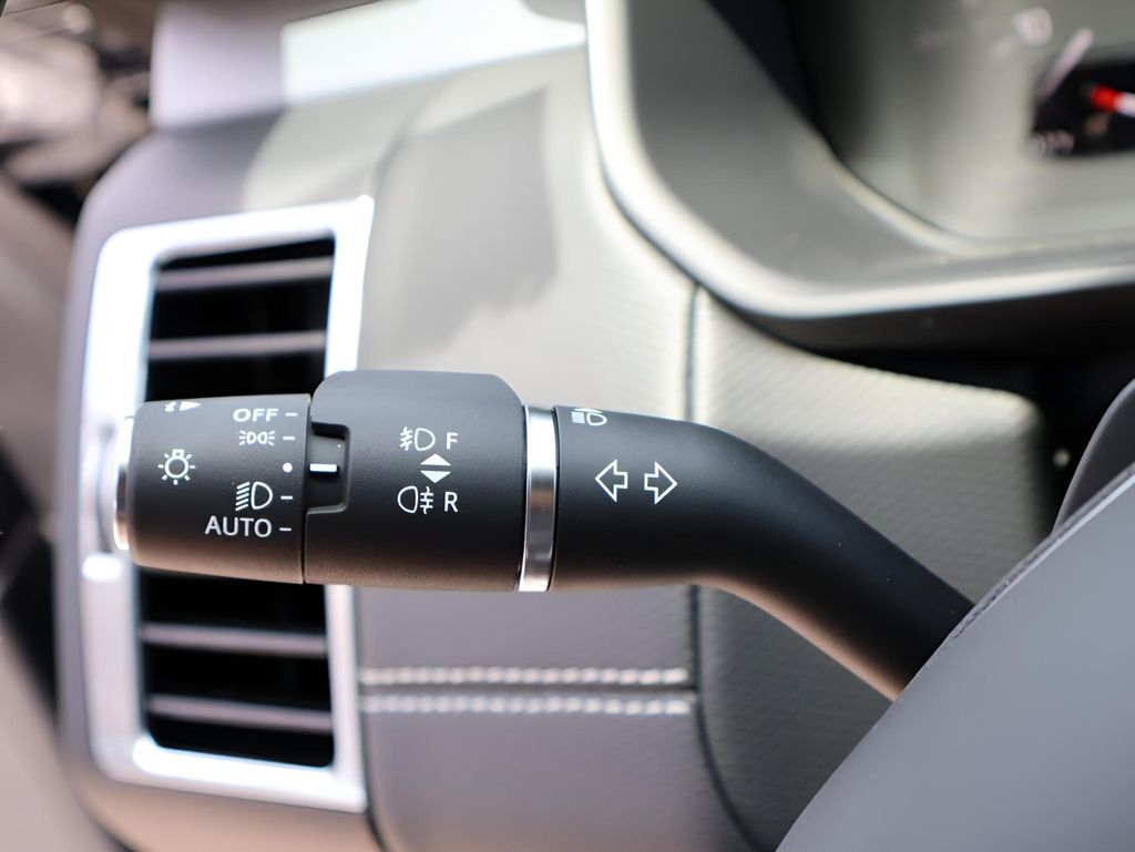 2025 Land Rover Discovery Dynamic SE San Clemente CA