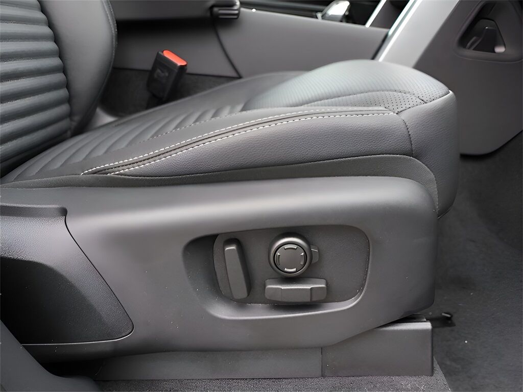 2025 Land Rover Discovery Dynamic SE San Clemente CA