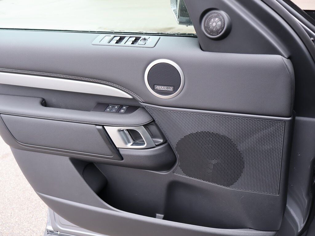 2025 Land Rover Discovery Dynamic SE San Clemente CA