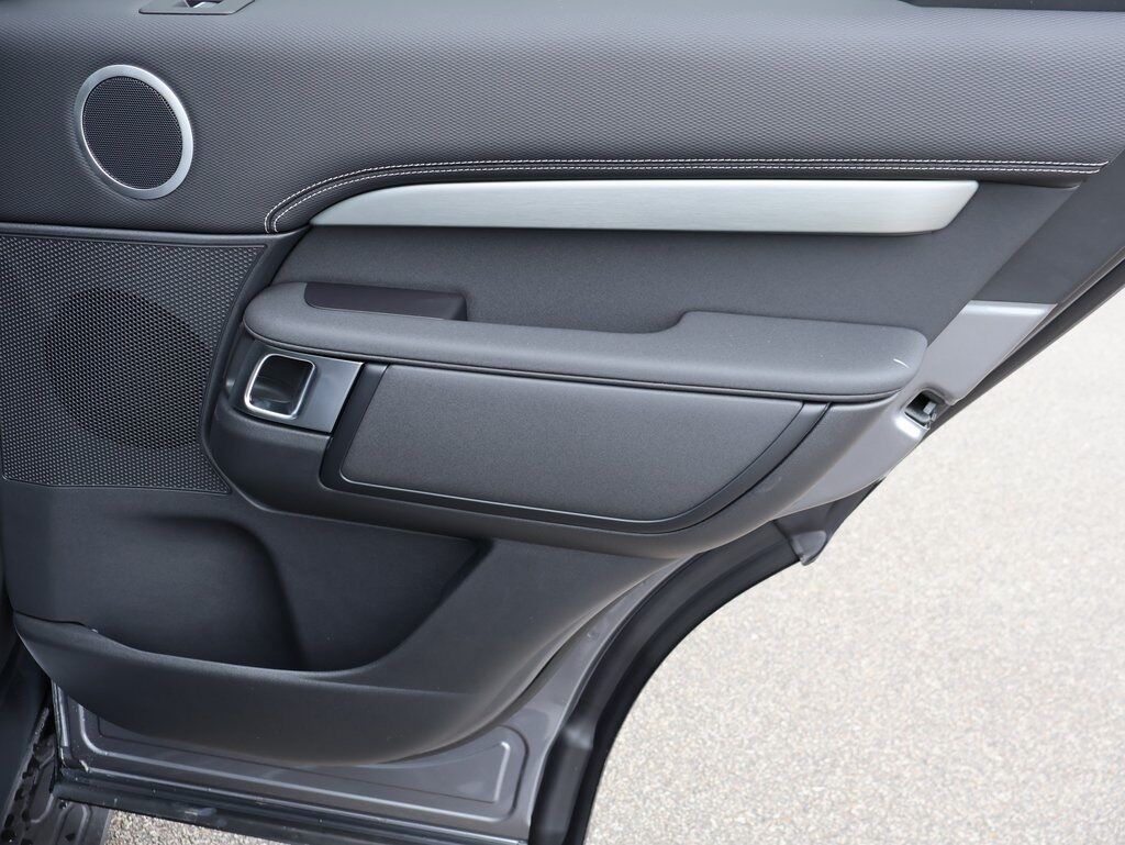 2025 Land Rover Discovery Dynamic SE San Clemente CA