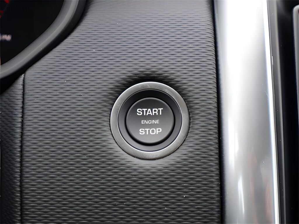 2025 Land Rover Discovery Dynamic SE San Clemente CA