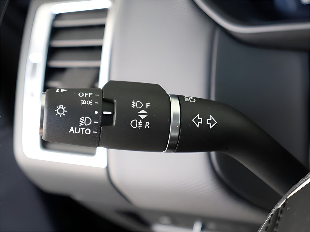 2025 Land Rover Discovery Dynamic SE San Clemente CA