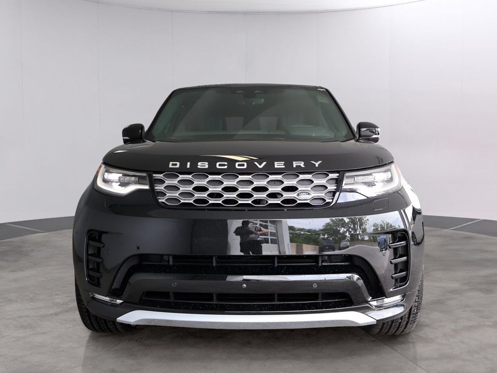 2025 Land Rover Discovery Metropolitan Edition
