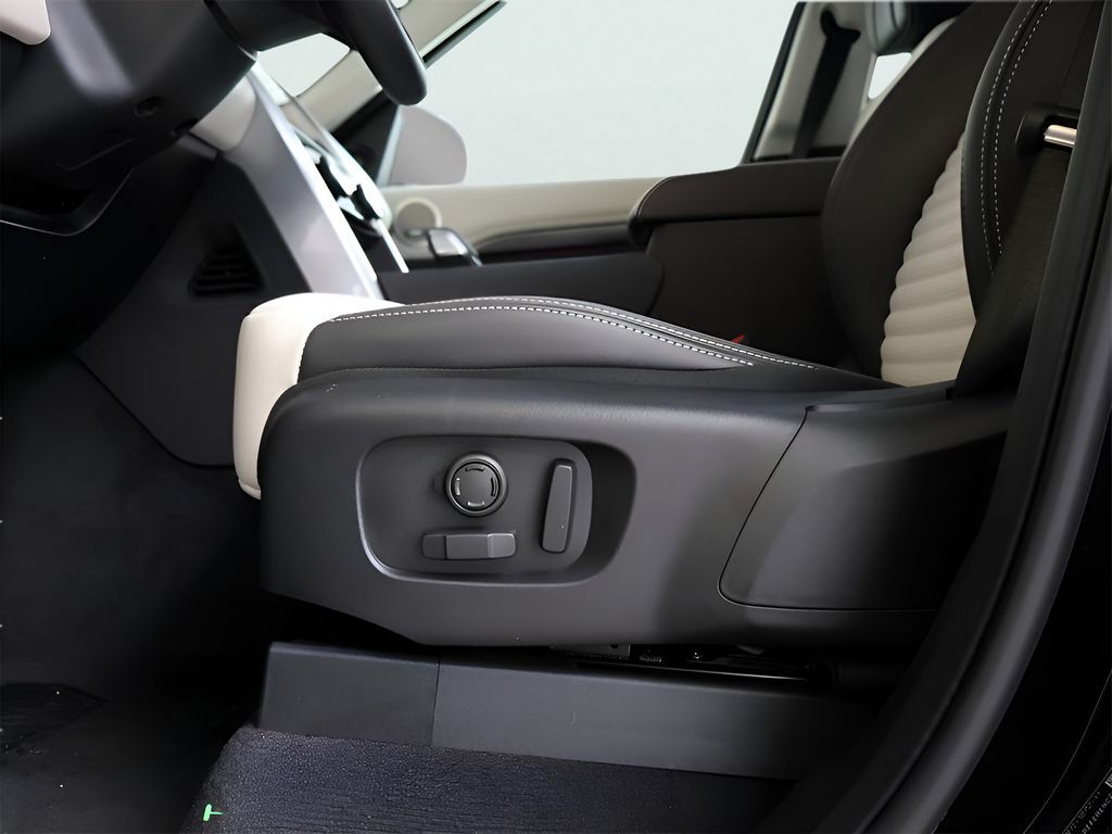 2025 Land Rover Discovery Metropolitan Edition San Clemente CA