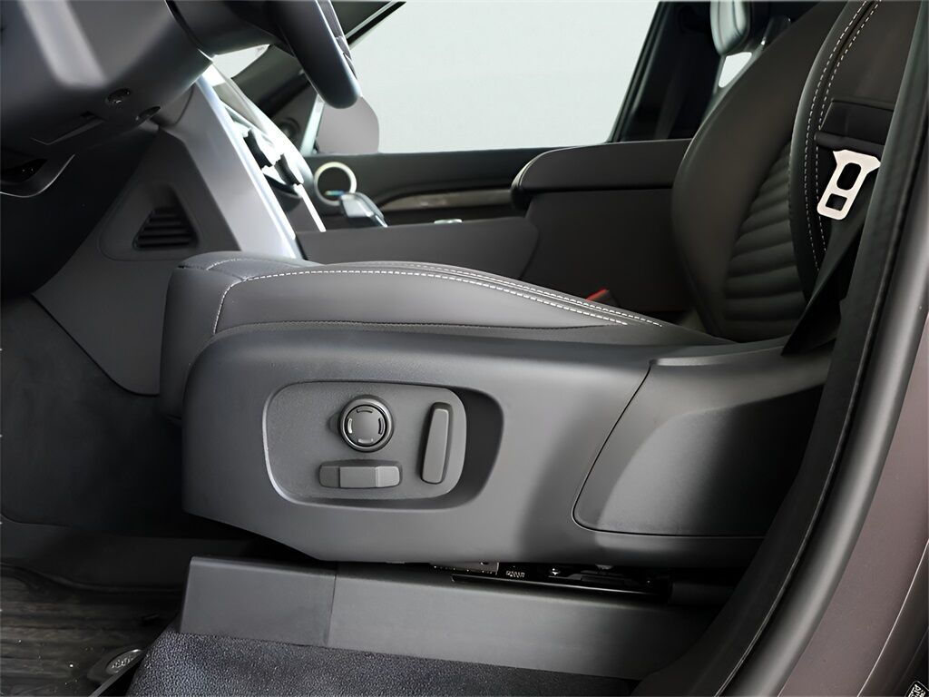 2025 Land Rover Discovery Metropolitan Edition San Clemente CA