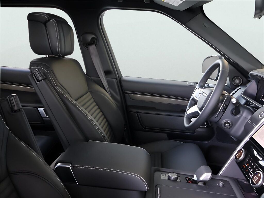 2025 Land Rover Discovery Metropolitan Edition San Clemente CA