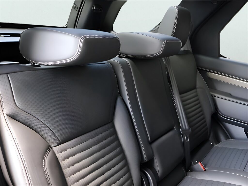 2025 Land Rover Discovery Metropolitan Edition San Clemente CA