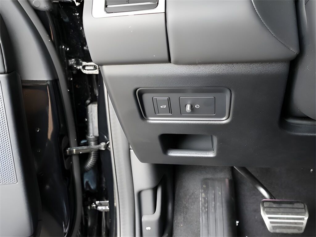 2025 Land Rover Discovery Metropolitan Edition San Clemente CA