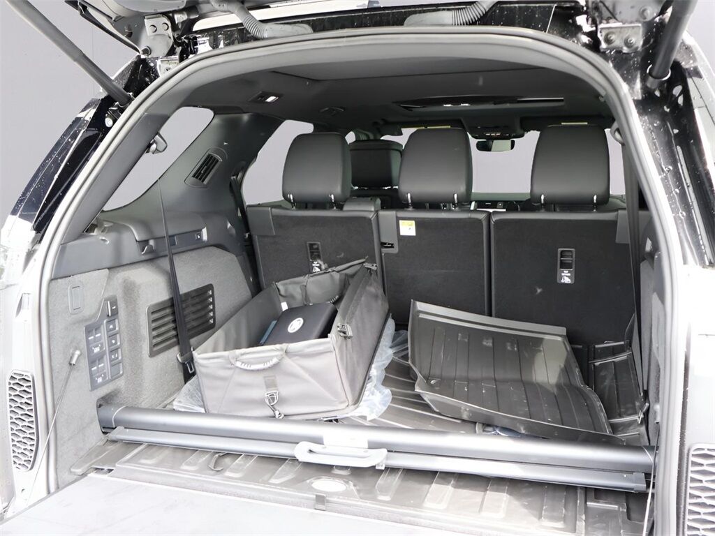 2025 Land Rover Discovery Metropolitan Edition San Clemente CA