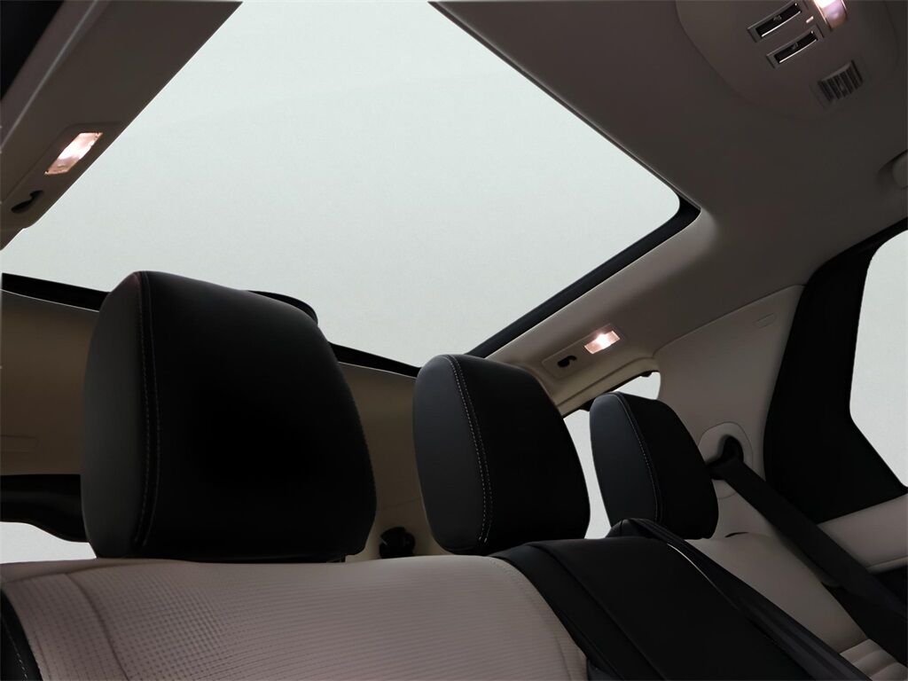 2025 Land Rover Discovery Metropolitan Edition San Clemente CA