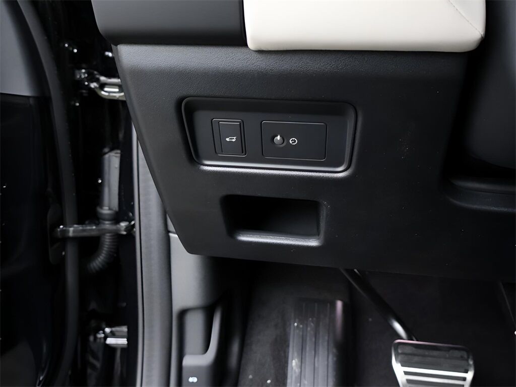 2025 Land Rover Discovery Metropolitan Edition San Clemente CA