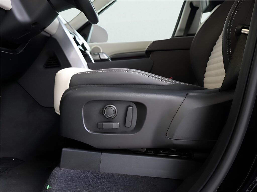 2025 Land Rover Discovery Metropolitan Edition San Clemente CA