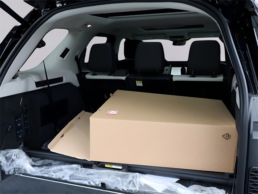 2025 Land Rover Discovery Metropolitan Edition San Clemente CA