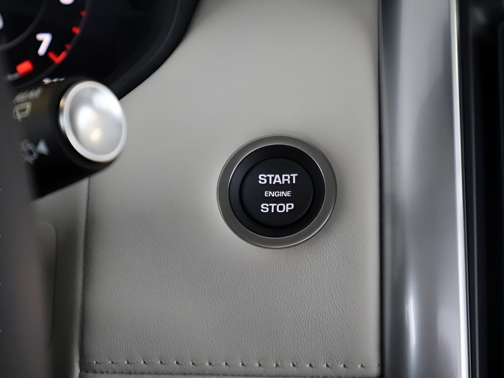 2025 Land Rover Discovery Metropolitan Edition San Clemente CA