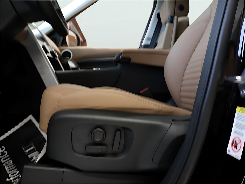 2025 Land Rover Discovery Metropolitan Edition San Clemente CA