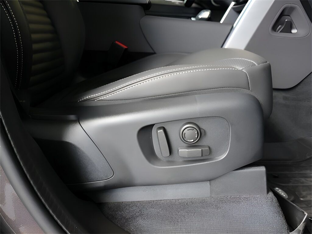 2025 Land Rover Discovery Metropolitan Edition San Clemente CA