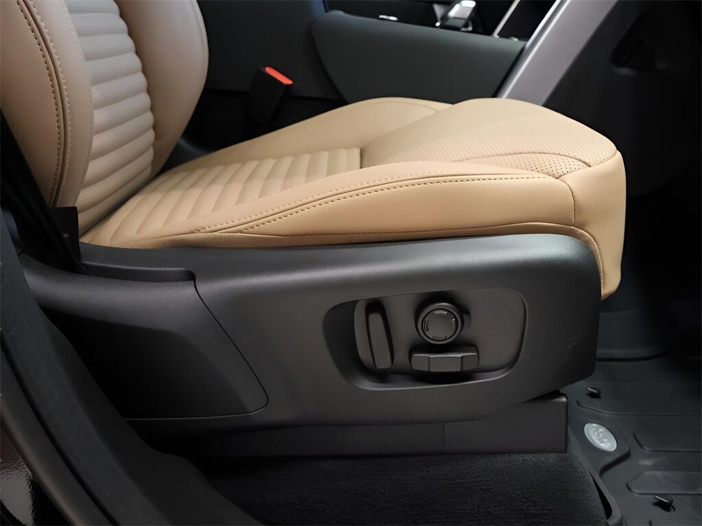 2025 Land Rover Discovery Metropolitan Edition San Clemente CA