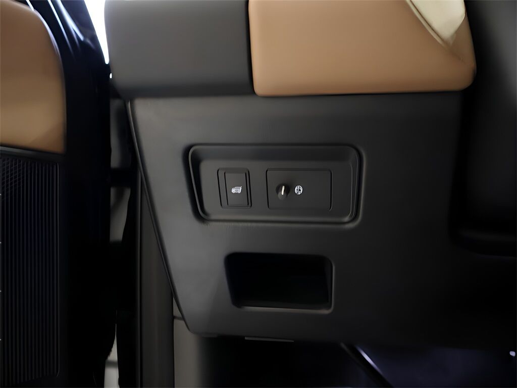 2025 Land Rover Discovery Metropolitan Edition San Clemente CA