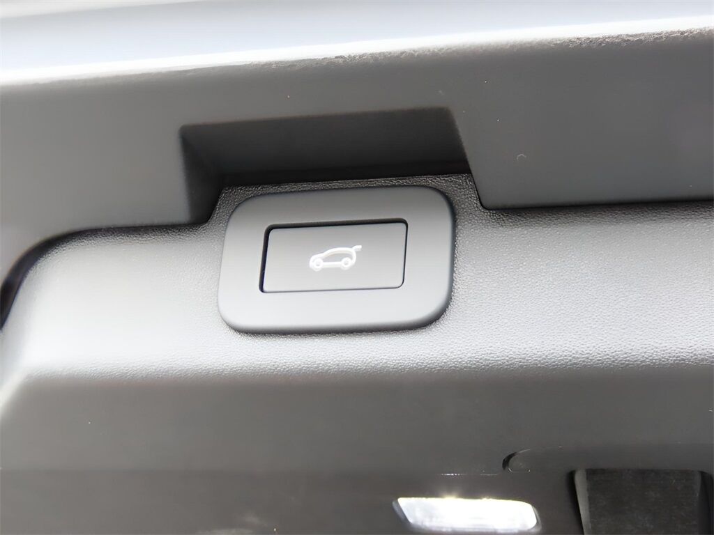 2025 Land Rover Discovery S San Clemente CA