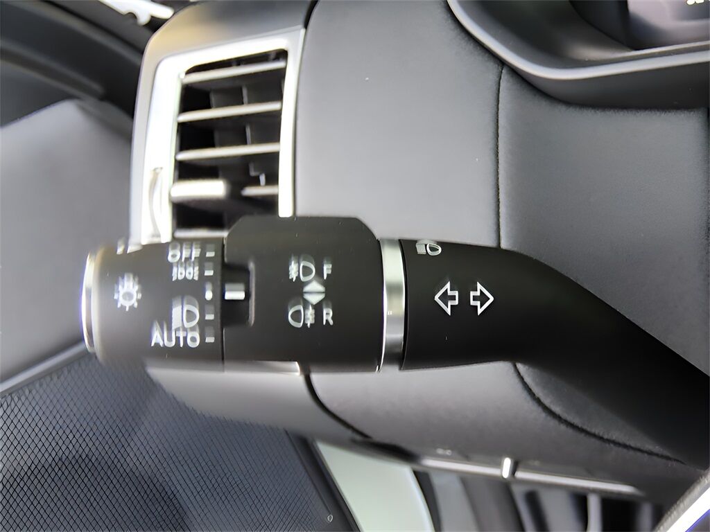 2025 Land Rover Discovery S San Clemente CA