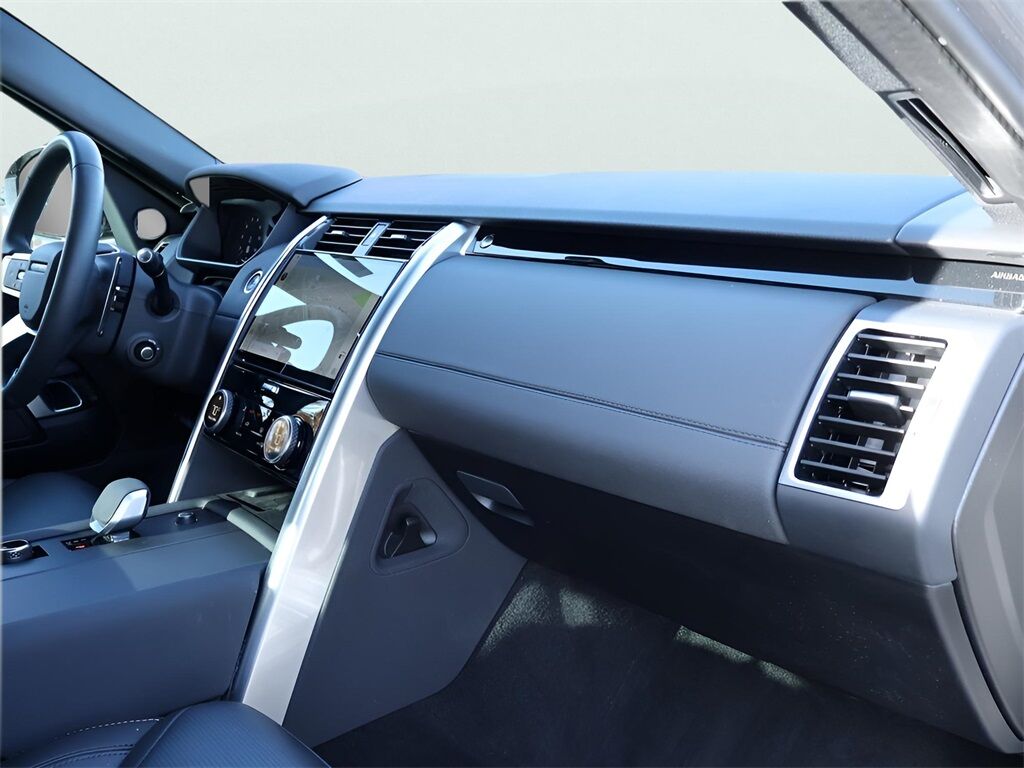 2025 Land Rover Discovery S San Clemente CA