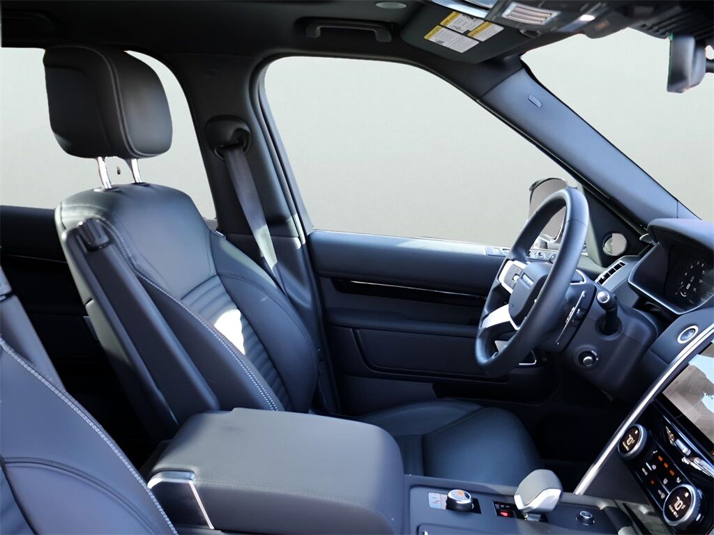 2025 Land Rover Discovery S San Clemente CA