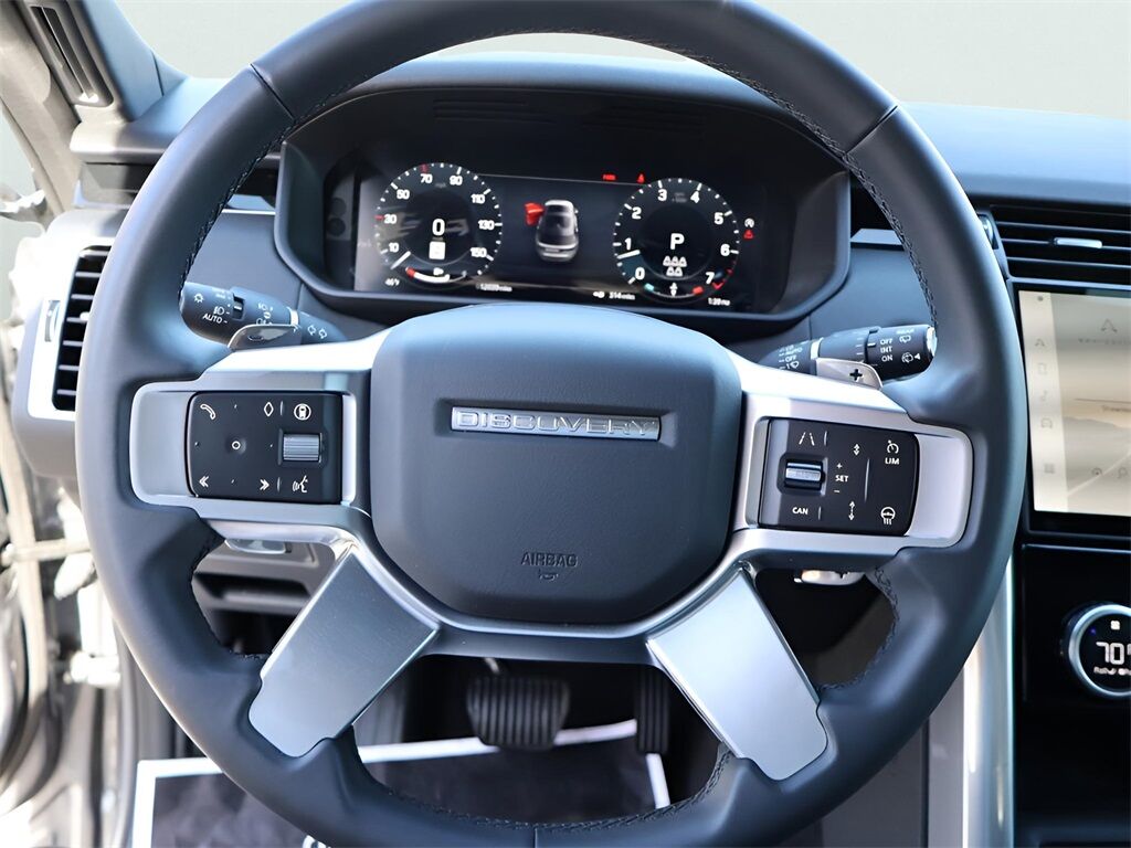 2025 Land Rover Discovery S San Clemente CA