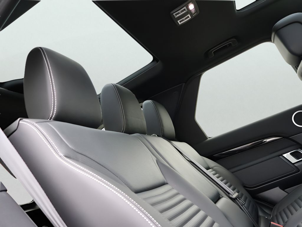 2025 Land Rover Discovery S San Clemente CA