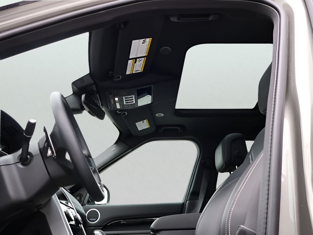 2025 Land Rover Discovery S San Clemente CA