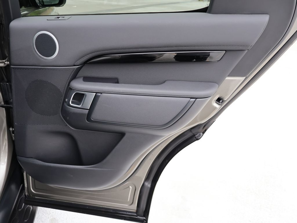 2025 Land Rover Discovery S San Clemente CA