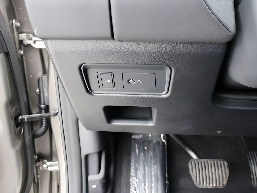 2025 Land Rover Discovery S San Clemente CA