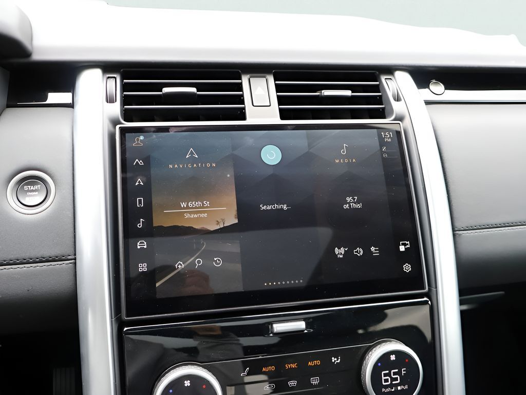 2025 Land Rover Discovery S San Clemente CA