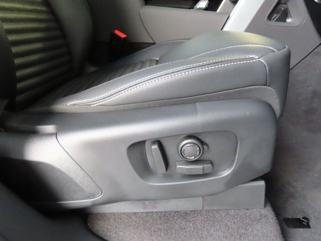 2025 Land Rover Discovery S San Clemente CA