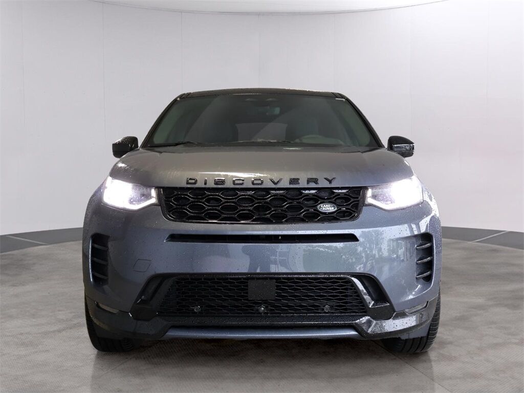 2025 Land Rover Discovery Sport SE