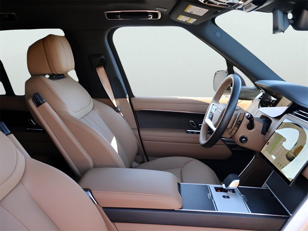 2025 Land Rover Range Rover Plug-In Hybrid SE San Clemente CA