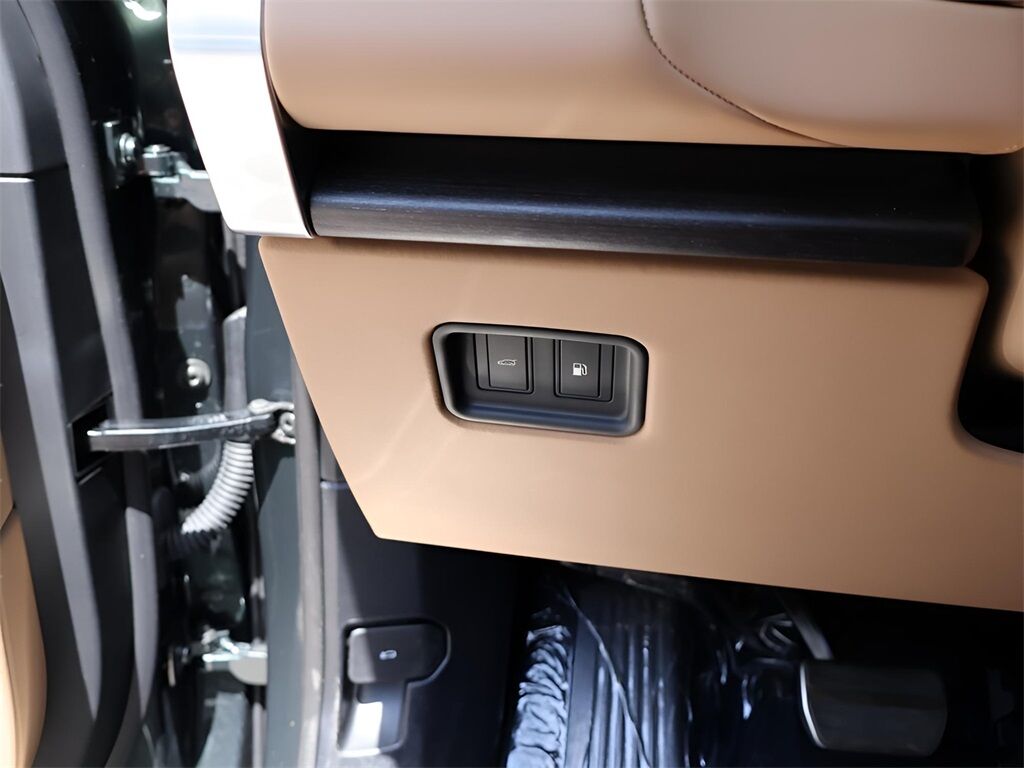 2025 Land Rover Range Rover Plug-In Hybrid SE San Clemente CA