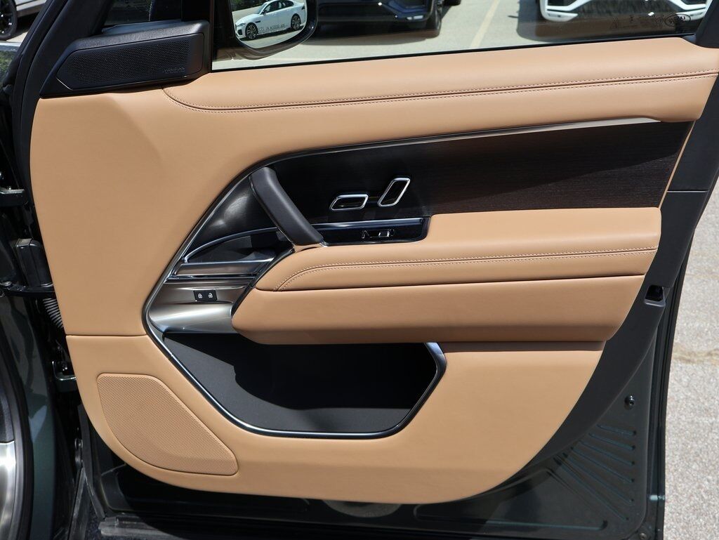 2025 Land Rover Range Rover Plug-In Hybrid SE San Clemente CA
