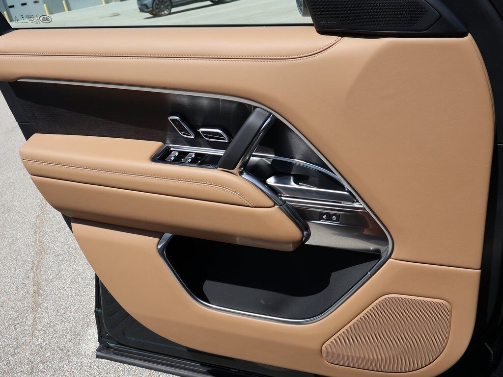 2025 Land Rover Range Rover Plug-In Hybrid SE San Clemente CA